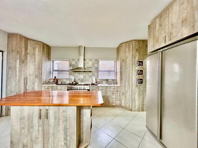 7 Bedroom Property for Sale in Melodie North West